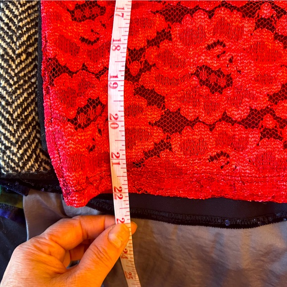 SizeM Venus 2coloured Skirt Elastic Waist Lining Skirt Pencil Style Red/Majenta - Picture 7 of 7